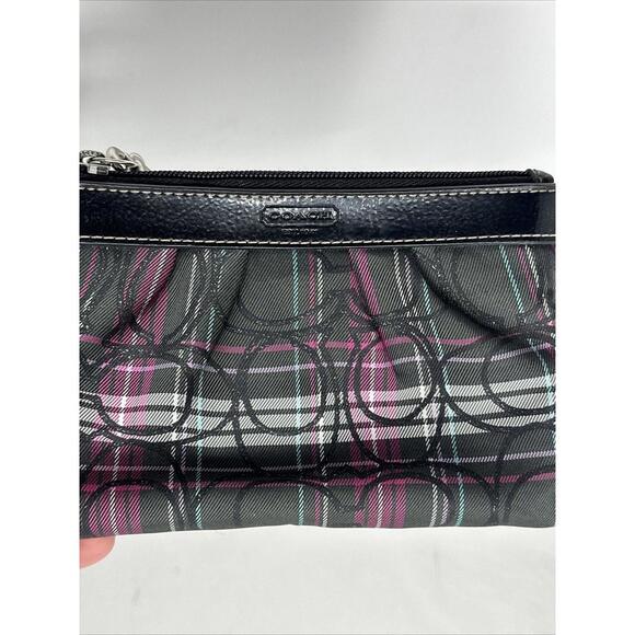 Coach Multi-Pocket Red/Black Signature Tartan Universal Pouch Wristlet A++ - Picture 4 of 8